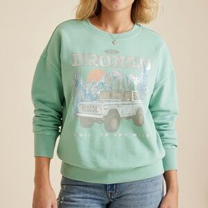 Maurices Bronco Built To Run Wild Graphic Sweatshirt Mint Green Xlarge Women’s